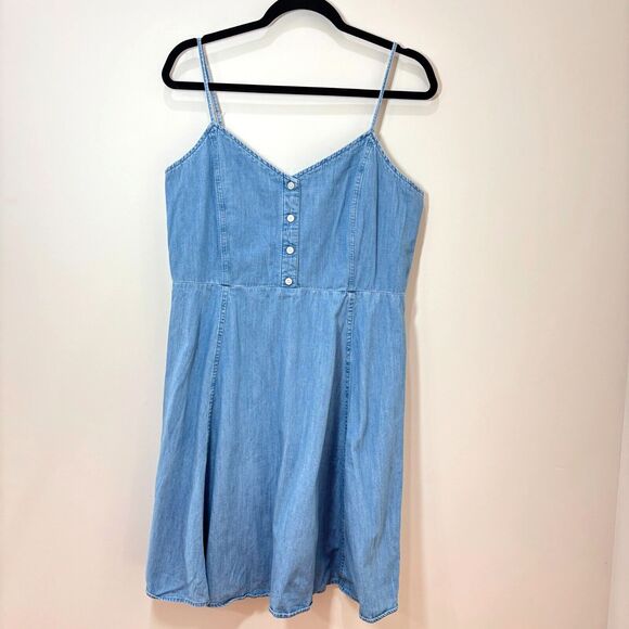 GAP Dresses & Skirts - Gap Blue Chambray Denim Strappy Mini Dress 12 Smocked Fit Flare Sweetheart City